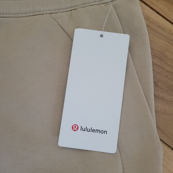 NEW Lululemon Women's Scuba High Rise Jogger Size 20 in Sand - Picture 4 of 10